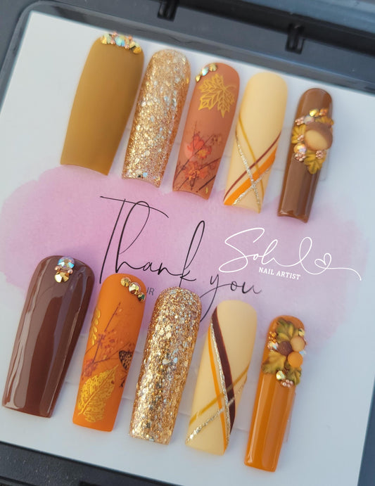 3D Fall Nail Acorns