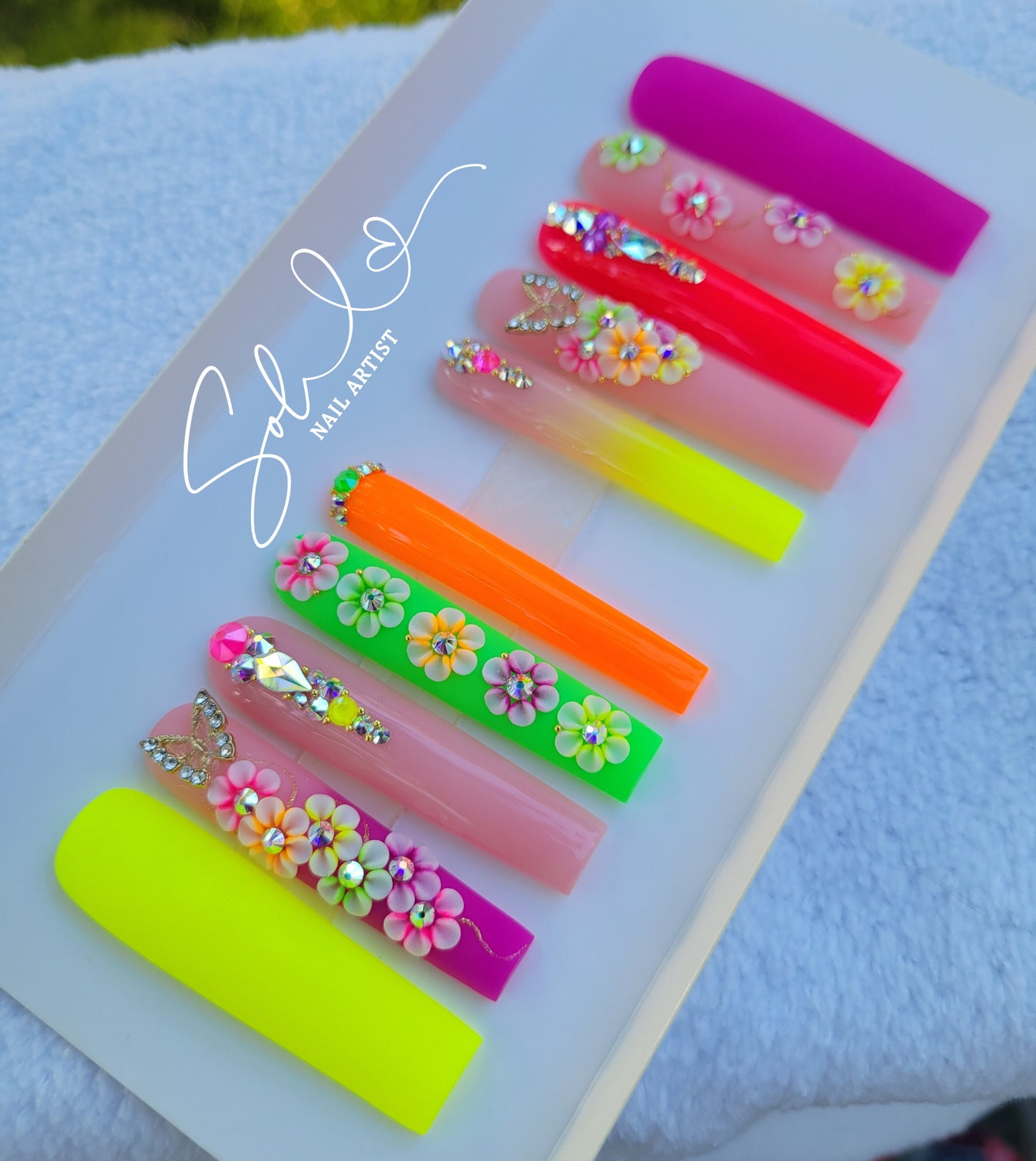 Press-on Nails Flowers