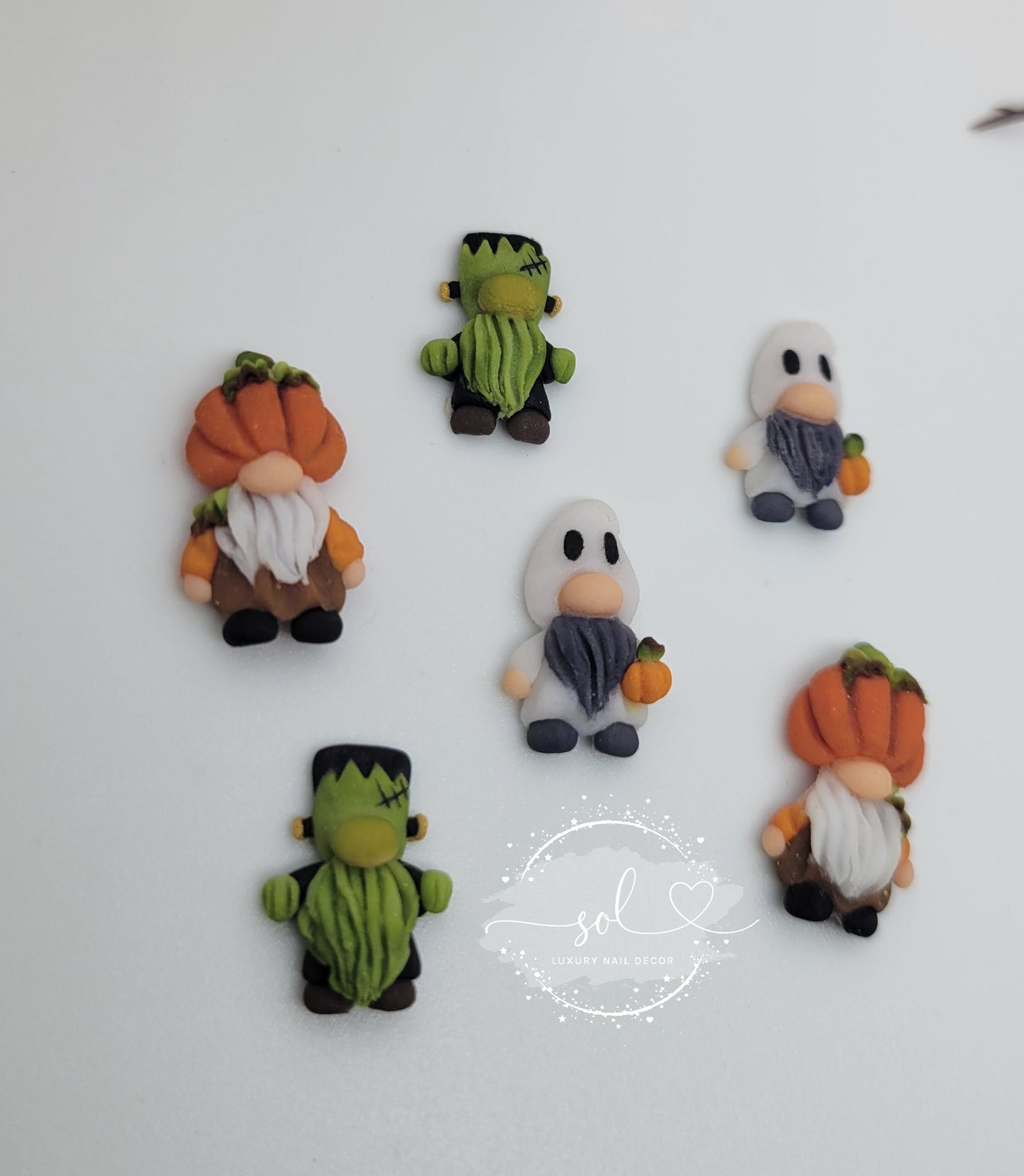 Cute Halloween Gnomes for Nails
