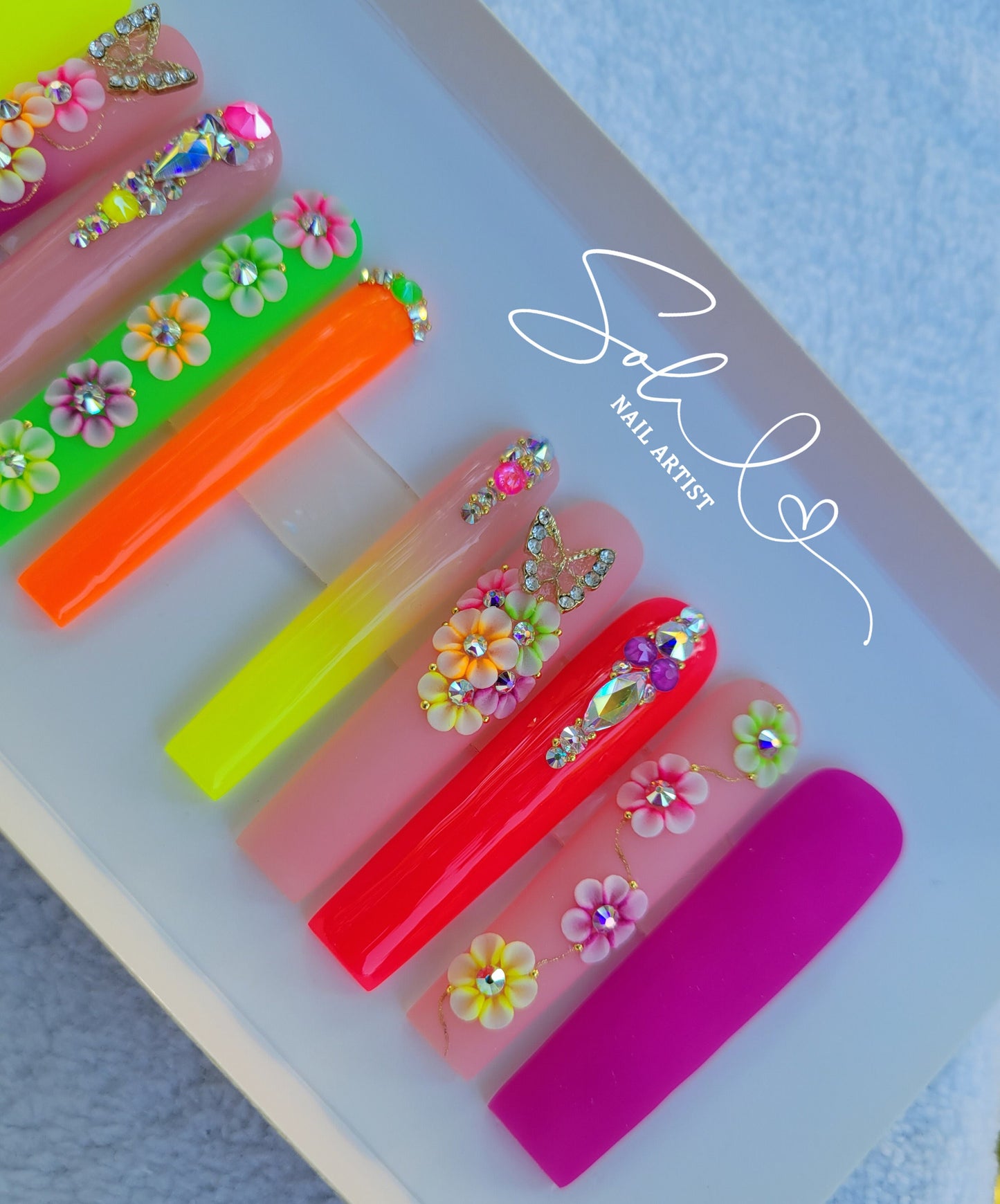 Press-on Nails Flowers