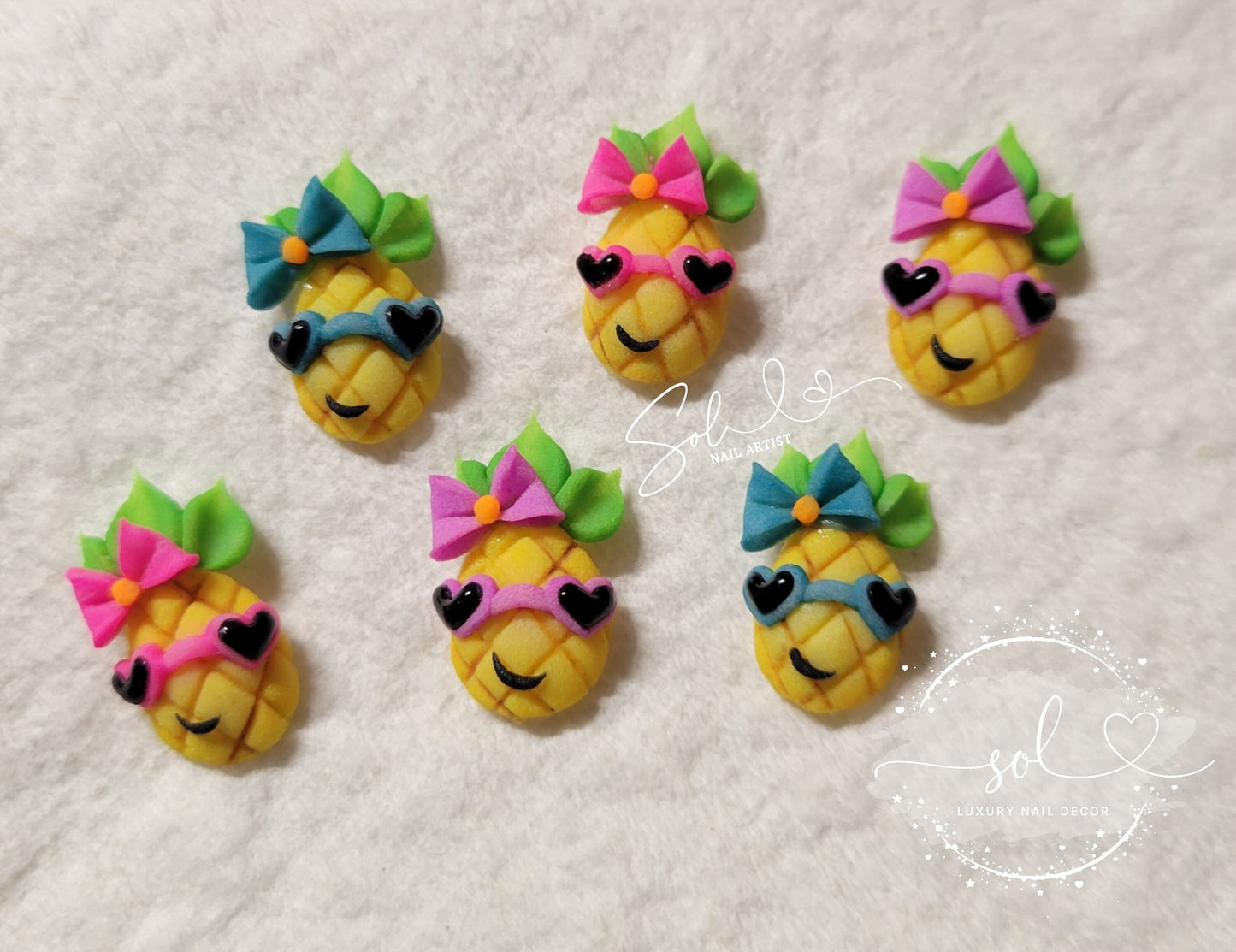 3D Nail Crazy Pineapples