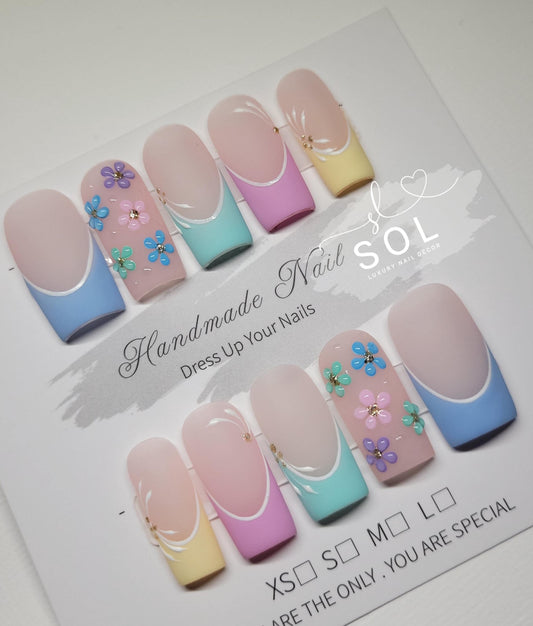 Press-on Nails Pastel Flowers